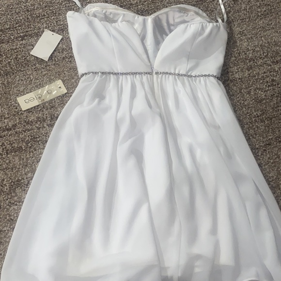 WHITE STRAPLESS DRESS NWT - Picture 3 of 3